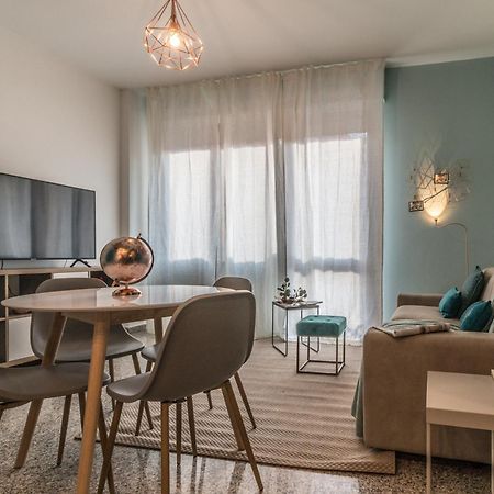 Boutique Apartments Collection-L'Attimo Fuggente 萨萨里 外观 照片