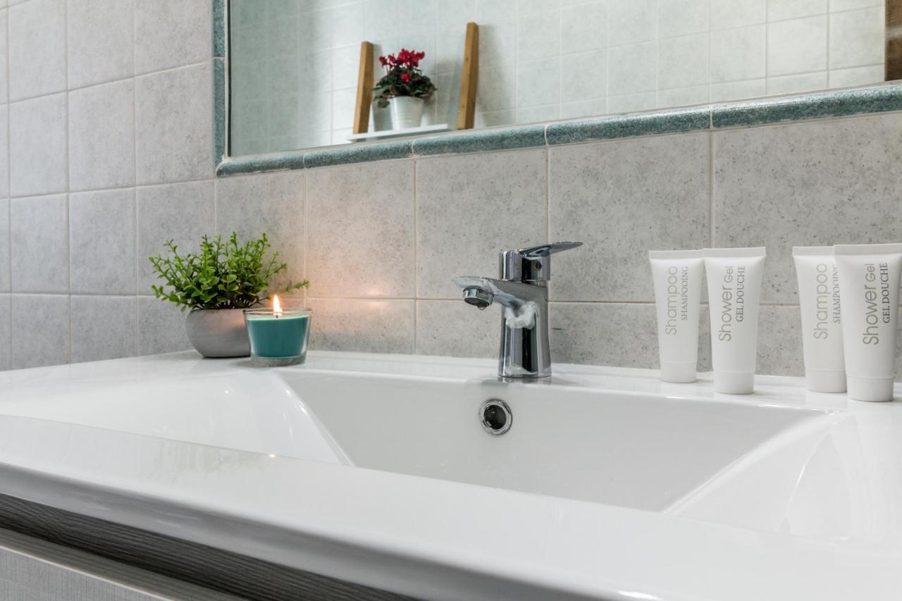 Boutique Apartments Collection-L'Attimo Fuggente 萨萨里 外观 照片