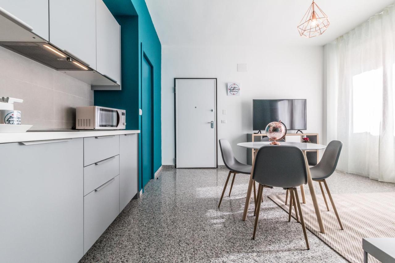 Boutique Apartments Collection-L'Attimo Fuggente 萨萨里 外观 照片